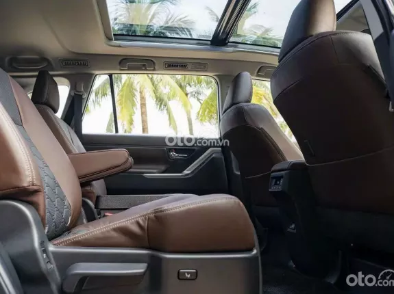 Toyota Innova Cross Xăng 2026 - [NEW 2026] ƯU ĐÃI TIỀN MẶT- HỖ TRỢ 50% THUẾ TRƯỚC BẠ