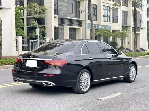 Mercedes-Benz E200 Exclusive 2022 - Xe đẹp, chất, giá tốt
