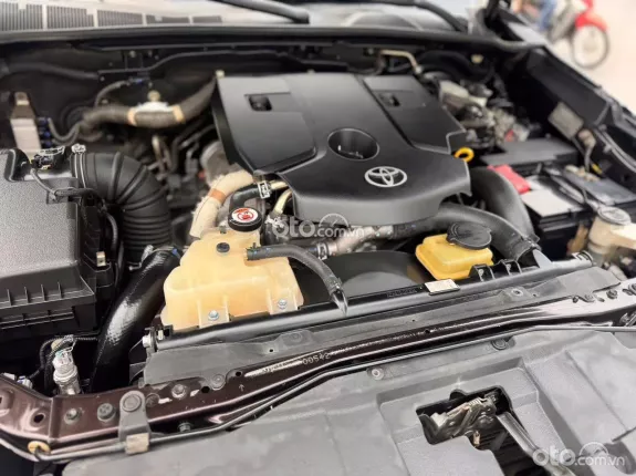 Toyota Fortuner 2.4 MT 4x2 2017 - Xe gia đình cần bán, giá tốt thương lượng