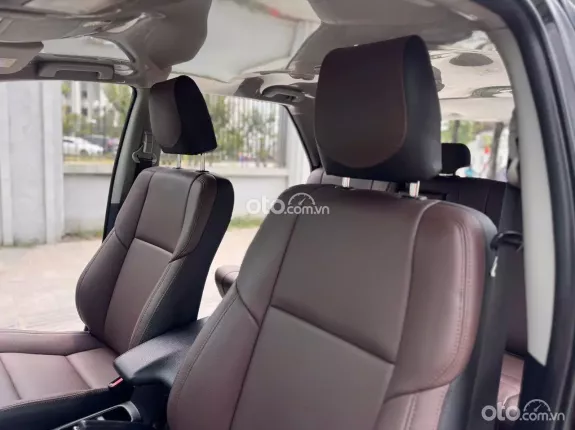 Toyota Fortuner 2.4 MT 4x2 2017 - Xe gia đình cần bán, giá tốt thương lượng