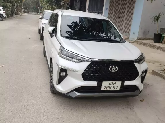 Toyota Veloz Cross 1.5 CVT 2022 - Xe đẹp bảo dưỡng đầy đủ