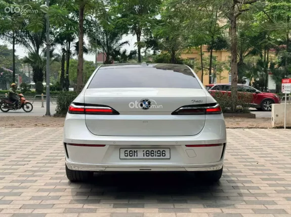 BMW 740i 2023 - BMW 740PE siêu lướt 2023