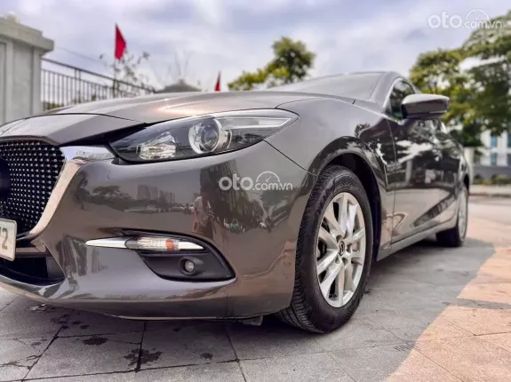 Mazda 3 1.5 Hatchback 2019 - Xe màu nâu sang trọng