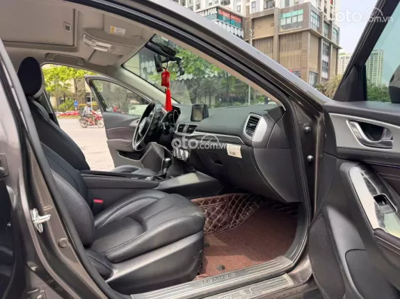Mazda 3 1.5 Hatchback 2019 - Xe màu nâu sang trọng