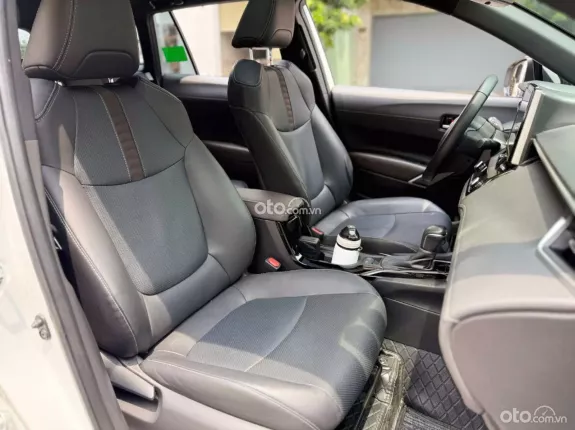 Toyota Corolla Cross 1.8 V  2024 - Xe 1 chủ từ mới, hỗ trợ trả góp