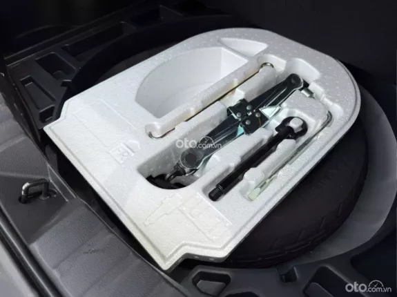 Toyota Corolla Cross 1.8 V  2024 - Xe 1 chủ từ mới, hỗ trợ trả góp