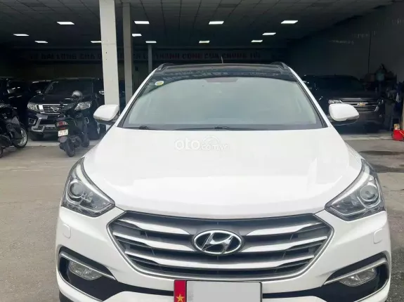 Hyundai Santa Fe 2.2 Dầu Cao cấp 2017 - Xe cực đẹp bản AT