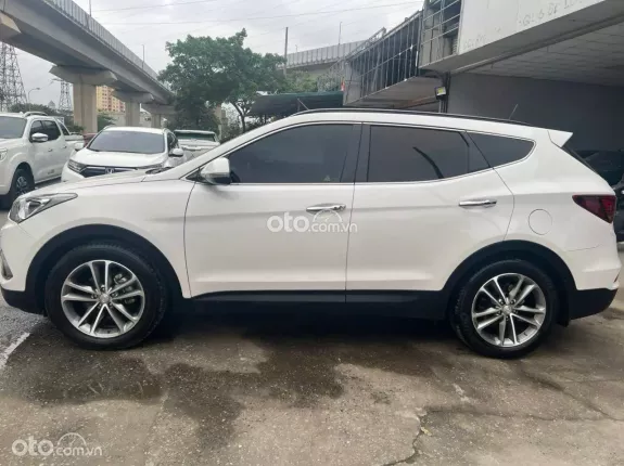 Hyundai Santa Fe 2.2 Dầu Cao cấp 2017 - Xe cực đẹp bản AT