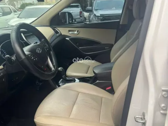 Hyundai Santa Fe 2.2 Dầu Cao cấp 2017 - Xe cực đẹp bản AT