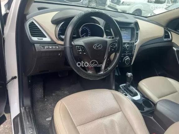 Hyundai Santa Fe 2.2 Dầu Cao cấp 2017 - Xe cực đẹp bản AT
