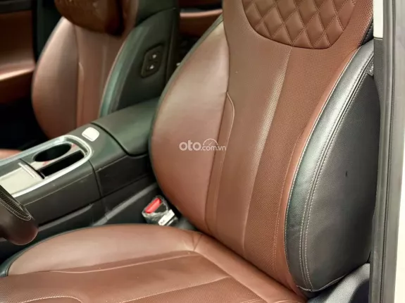 Hyundai Santa Fe 2.5 Xăng Cao cấp 2022 - Xe đẹp bản full xăng