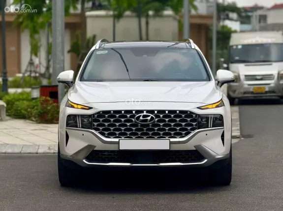 Hyundai Santa Fe 2.5 Xăng Cao cấp 2022 - Xe đẹp bản full xăng