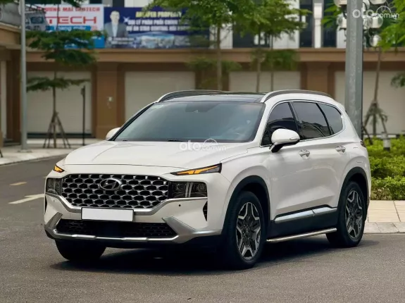 Hyundai Santa Fe 2.5 Xăng Cao cấp 2022 - Xe đẹp bản full xăng