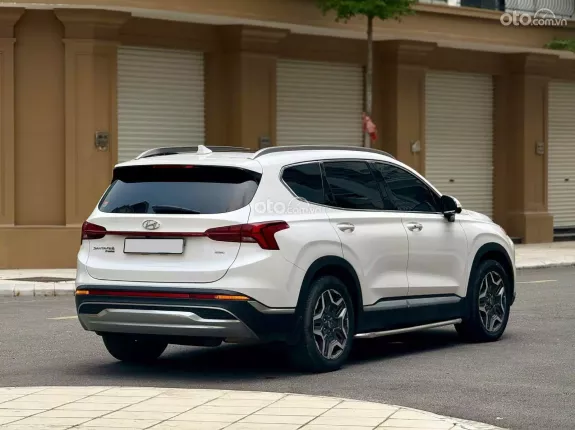 Hyundai Santa Fe 2.5 Xăng Cao cấp 2022 - Xe đẹp bản full xăng