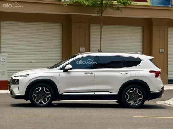 Hyundai Santa Fe 2.5 Xăng Cao cấp 2022 - Xe đẹp bản full xăng