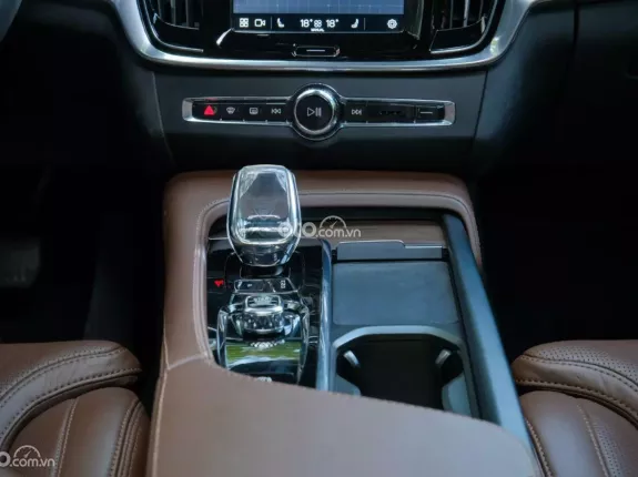 Volvo S90 Ultimate AWD 2024 - BH/BảoDưỡng Free 2029 - Bản Đủ-Trục Dài-Hybrid