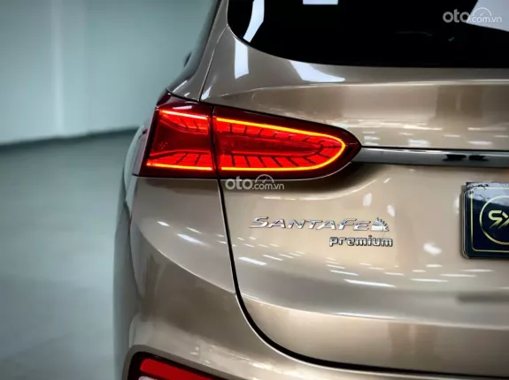 Hyundai Santa Fe 2.4L Xăng Cao cấp 2020 - Full Options - Xe có sẵn giao ngay