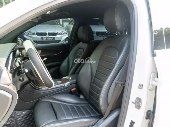 Mercedes-Benz GLC 200 4Matic 2021 - Một xe duy nhất thị trường, bank 70%