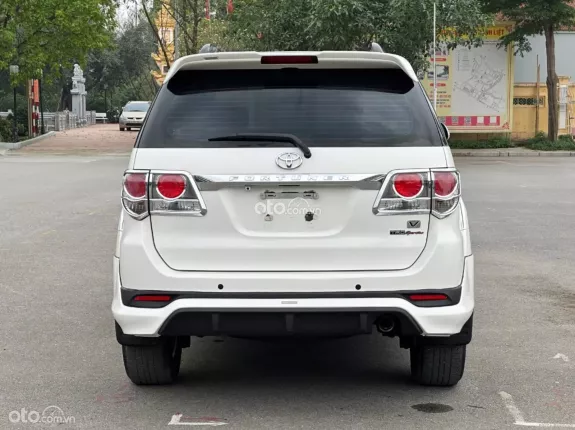 Toyota Fortuner 2.7V TRD 4x4 2014 - Chạy rất ít nội thất rất mới