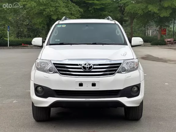 Toyota Fortuner 2.7V TRD 4x4 2014 - Chạy rất ít nội thất rất mới