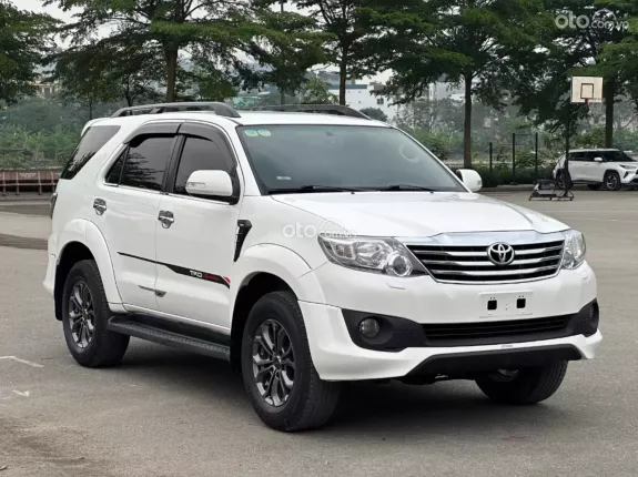Toyota Fortuner 2.7V TRD 4x4 2014 - Chạy rất ít nội thất rất mới