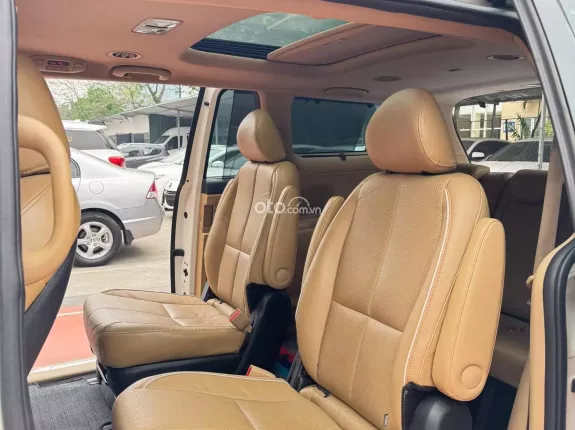 Kia Sedona 2.2 DATH 2018 - Kia Sedona 2.2 DATH 2018