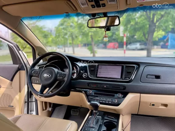 Kia Sedona 2.2 DATH 2018 - Kia Sedona 2.2 DATH 2018