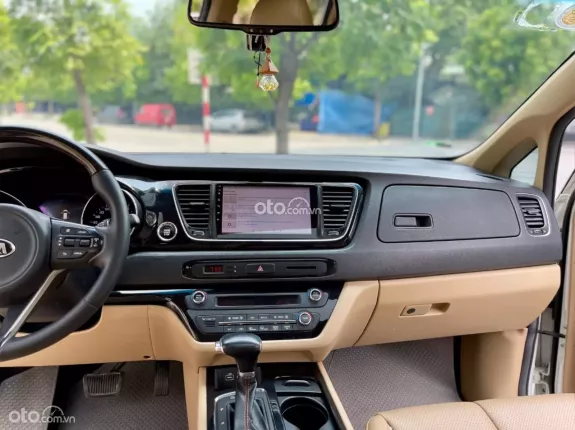 Kia Sedona 2.2 DATH 2018 - Kia Sedona 2.2 DATH 2018