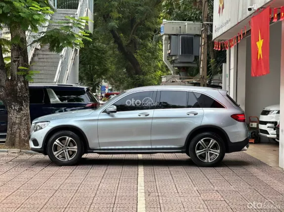 Mercedes-Benz GLC 250 4Matic 2017 - Xe đẹp chủ đi giữ gìn