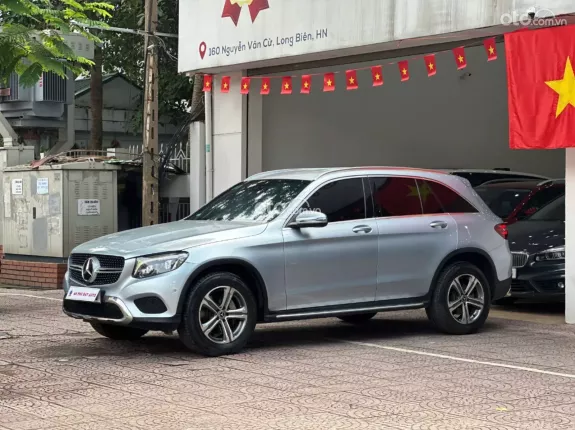 Mercedes-Benz GLC 250 4Matic 2017 - Xe đẹp chủ đi giữ gìn