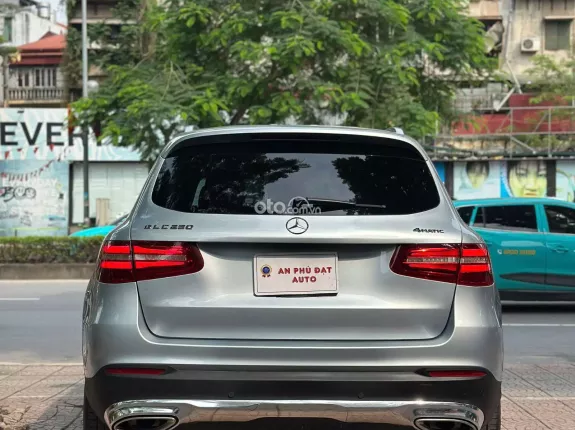 Mercedes-Benz GLC 250 4Matic 2017 - Xe đẹp chủ đi giữ gìn