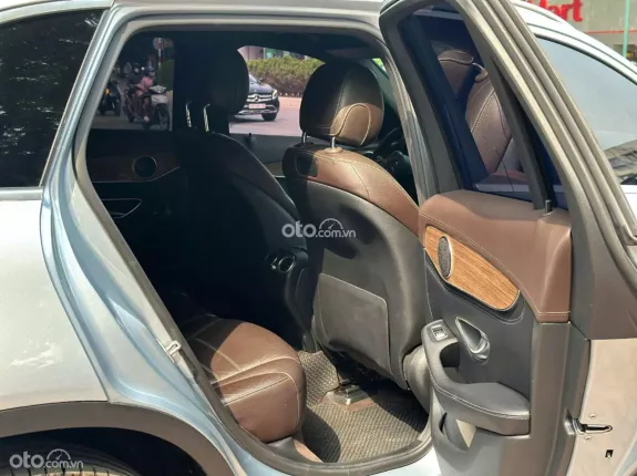 Mercedes-Benz GLC 250 4Matic 2017 - Xe đẹp chủ đi giữ gìn