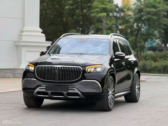Maybach Quattro 2022 - Xe màu đen nội thất nâu kem