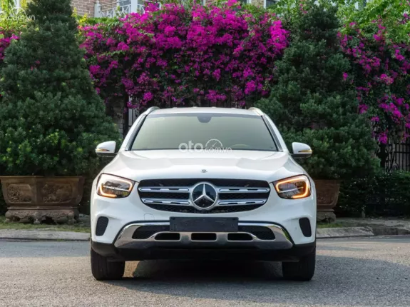 Mercedes-Benz GLC 200 4Matic 2021 - Xe bảo dưỡng full hãng