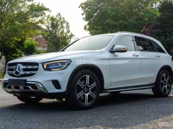 Mercedes-Benz GLC 200 4Matic 2021 - Xe bảo dưỡng full hãng