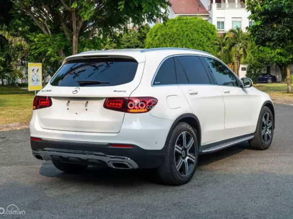 Mercedes-Benz GLC 200 4Matic 2021 - Xe bảo dưỡng full hãng