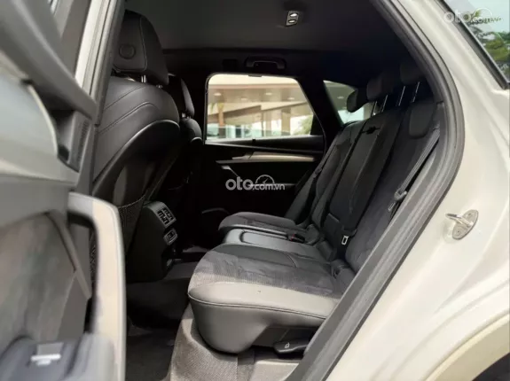 Audi Q5 45 TFSI Quattro 2024 - Xe trắng, nội thất đen