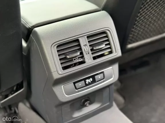Audi Q5 45 TFSI Quattro 2024 - Xe trắng, nội thất đen