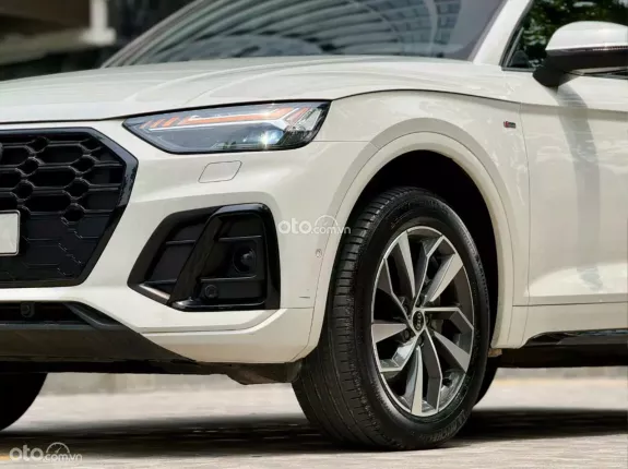 Audi Q5 45 TFSI Quattro 2024 - Xe trắng, nội thất đen