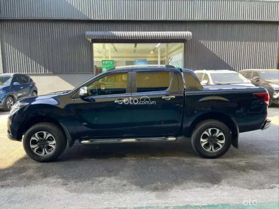 Mazda BT-50 Deluxe 4x2 2.2 AT 2018 - Xe bán tải cũ chất lượng cao giá tốt