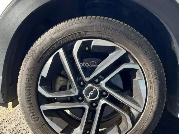 Kia Carens 1.5G Luxury 2023 - Biển tỉnh, nội thất còn mới, giá thương lượng