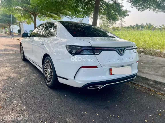 VinFast LUX A2.0 Tiêu chuẩn 2022 - Xe biển trắng GIA ĐÌNH, 1 chủ từ đầu mua mới
