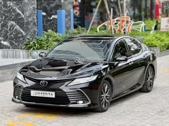 Toyota Camry 2.0Q 2021 - Xe đăng ký 2022