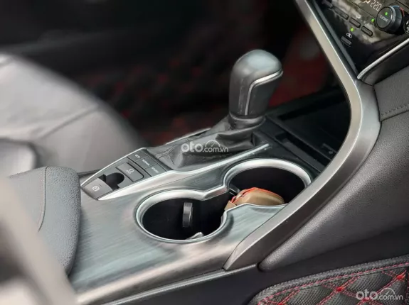 Toyota Camry 2.0Q 2021 - Xe đăng ký 2022