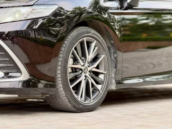 Toyota Camry 2.0Q 2021 - Xe đăng ký 2022