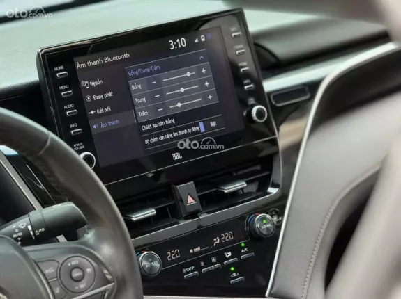Toyota Camry 2.0Q 2021 - Xe đăng ký 2022