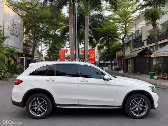 Mercedes-Benz GLC 300 4Matic 2017 - Xe SUV cao cấp nhập khẩu nguyên chiếc