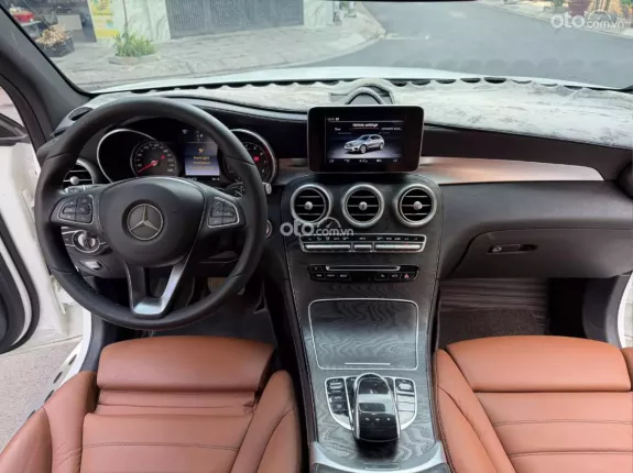 Mercedes-Benz GLC 300 4Matic 2017 - Xe SUV cao cấp nhập khẩu nguyên chiếc