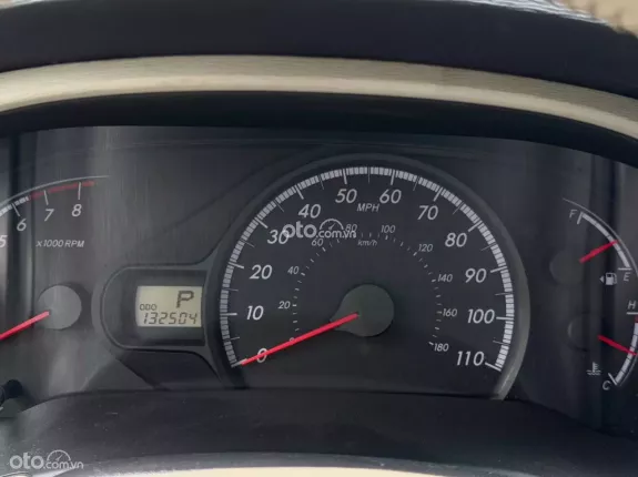 Toyota Sienna LE 3.5 AT AWD 2010 - MPV 8 chỗ rộng rãi, tiện nghi