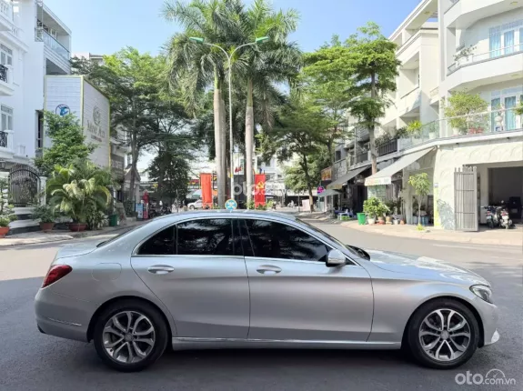 Mercedes-Benz C200 2.0 AT 2015 - Xe đã qua kiểm tra kỹ lưỡng, không lỗi